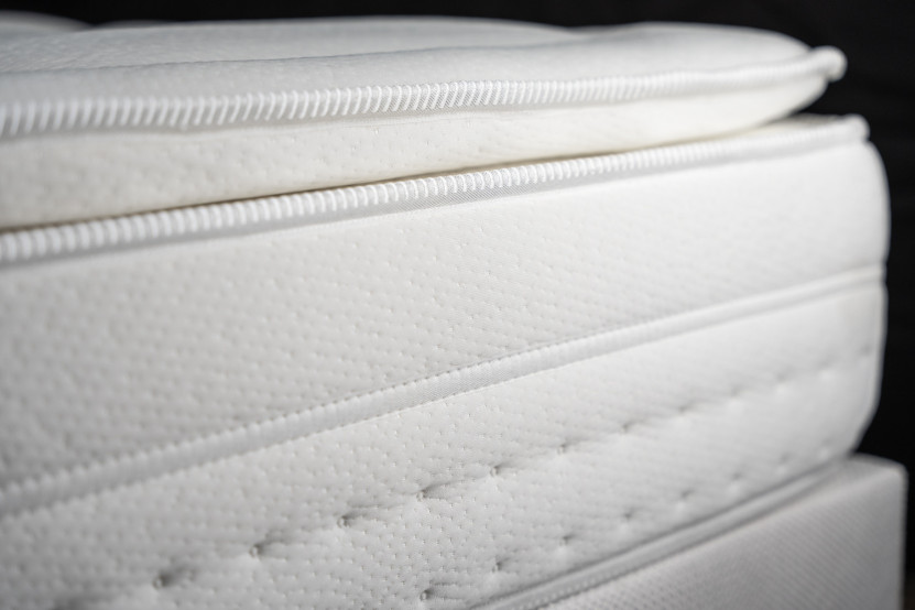 Matelas 160x200 cm Ressorts ensachés et Mémoire de forme - Vingt-Huit PLUS