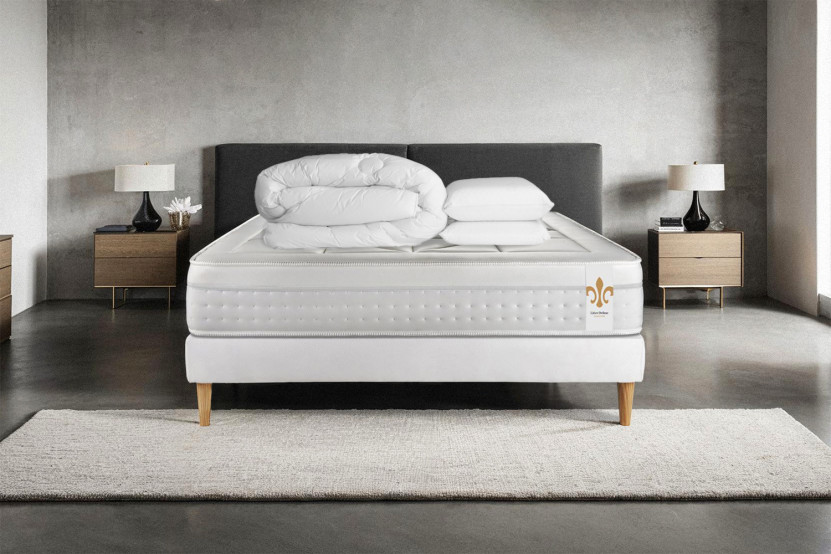 Pack lit complet 140x190 cm - Matelas + Sommier Blanc + 2 oreillers + Couette - Vingt-Huit